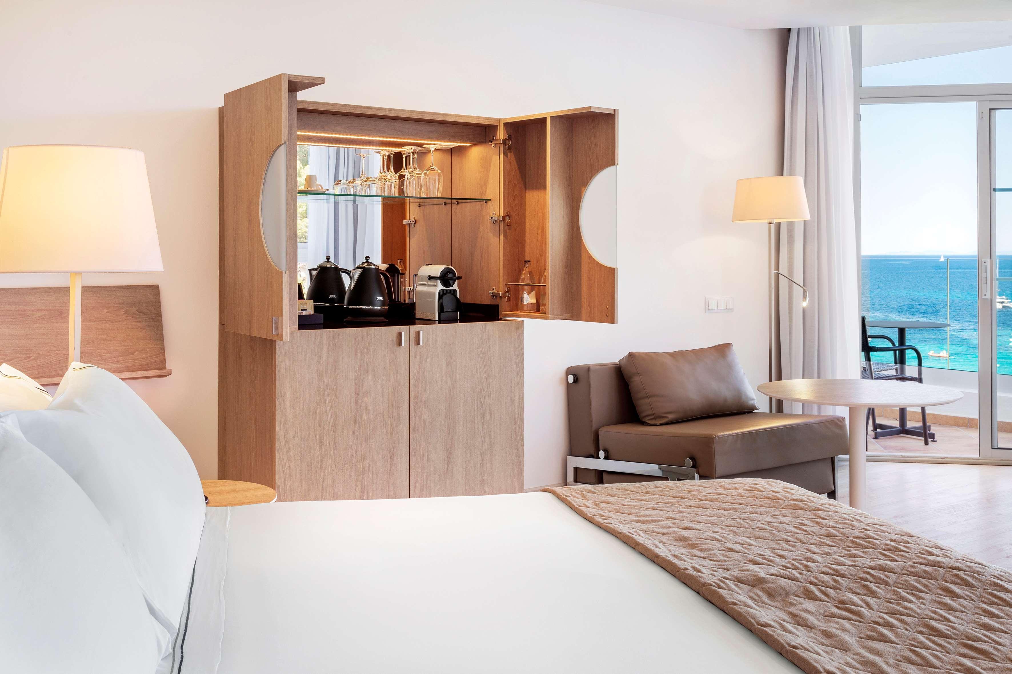 Melia Cala Galdana 5*