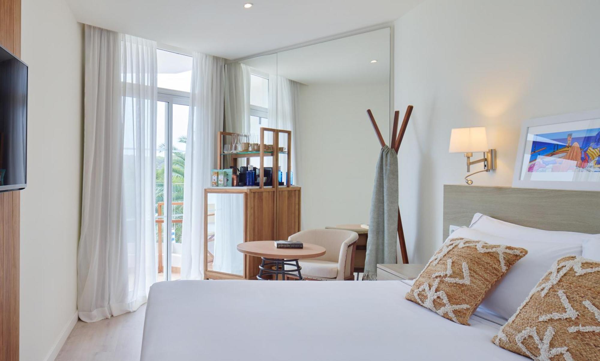 Melia Cala Galdana Hotel 5*