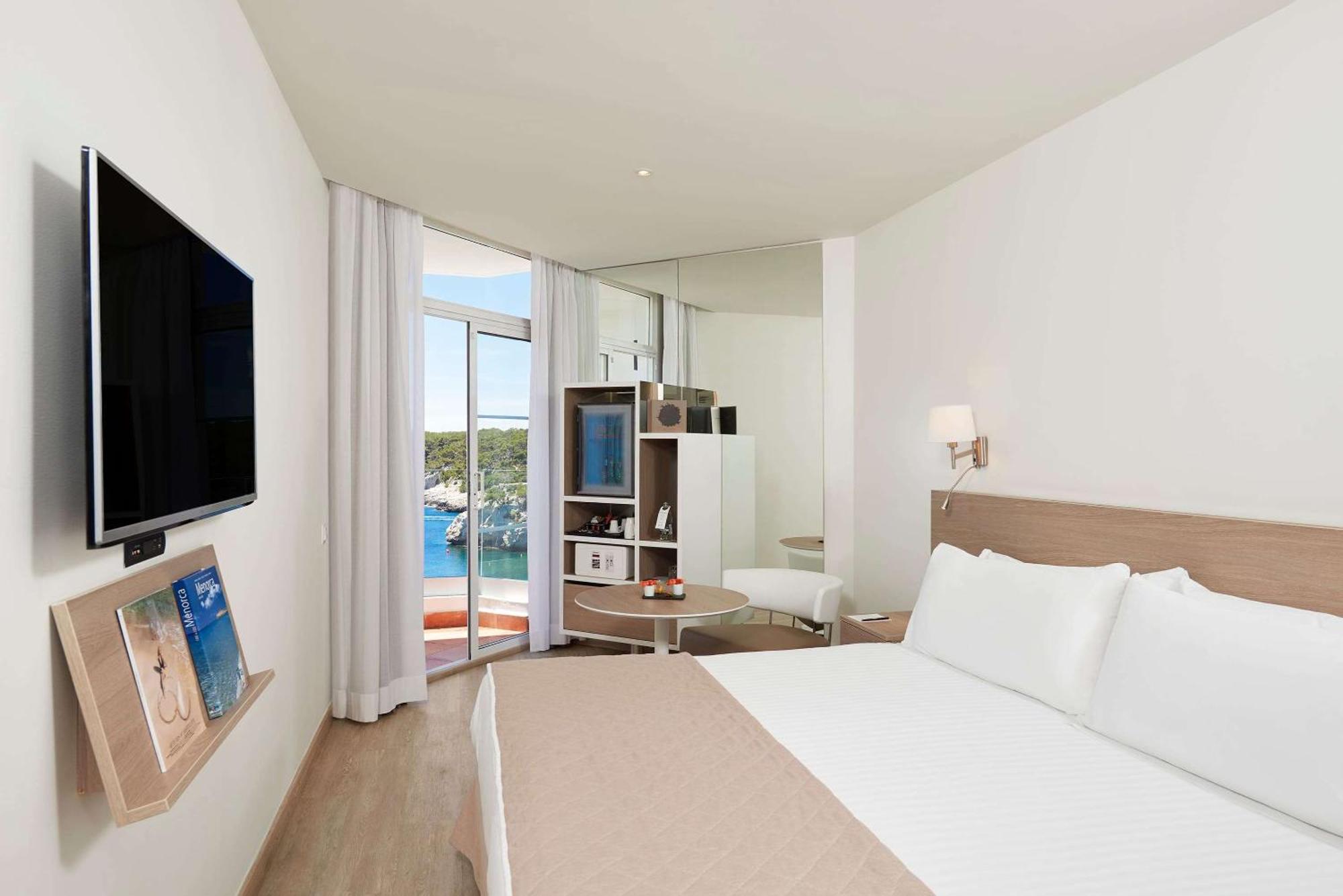 Hotel Melia Cala Galdana 5*